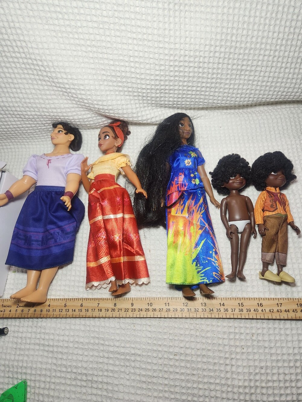 Disney Encanto Madrigal Family Fashion Doll Set Of 5